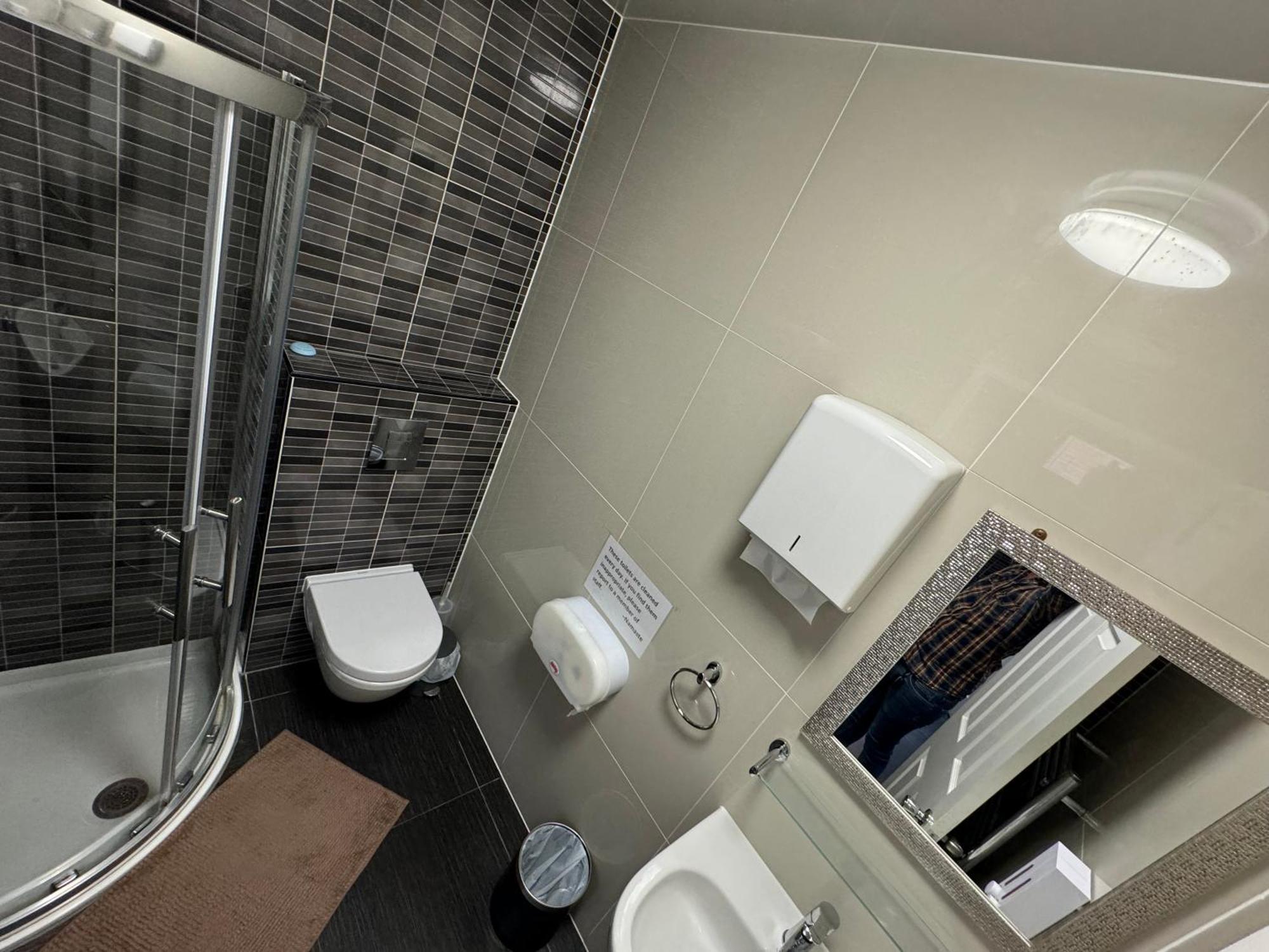 Namaste Palace Hotel NWI Eksteriør bilde