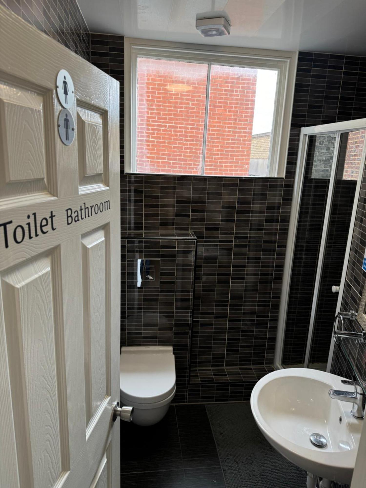 Namaste Palace Hotel NWI Eksteriør bilde