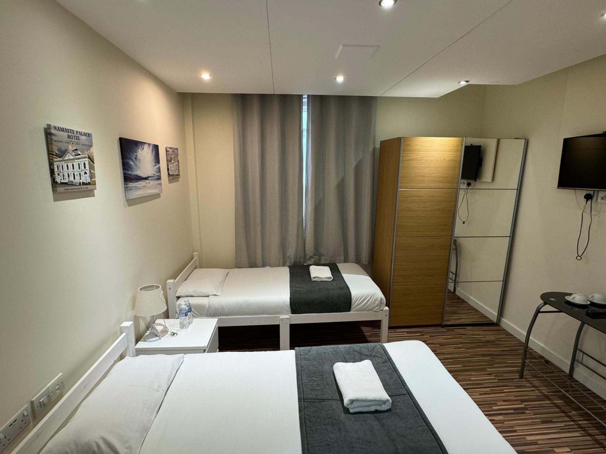 Namaste Palace Hotel NWI Eksteriør bilde