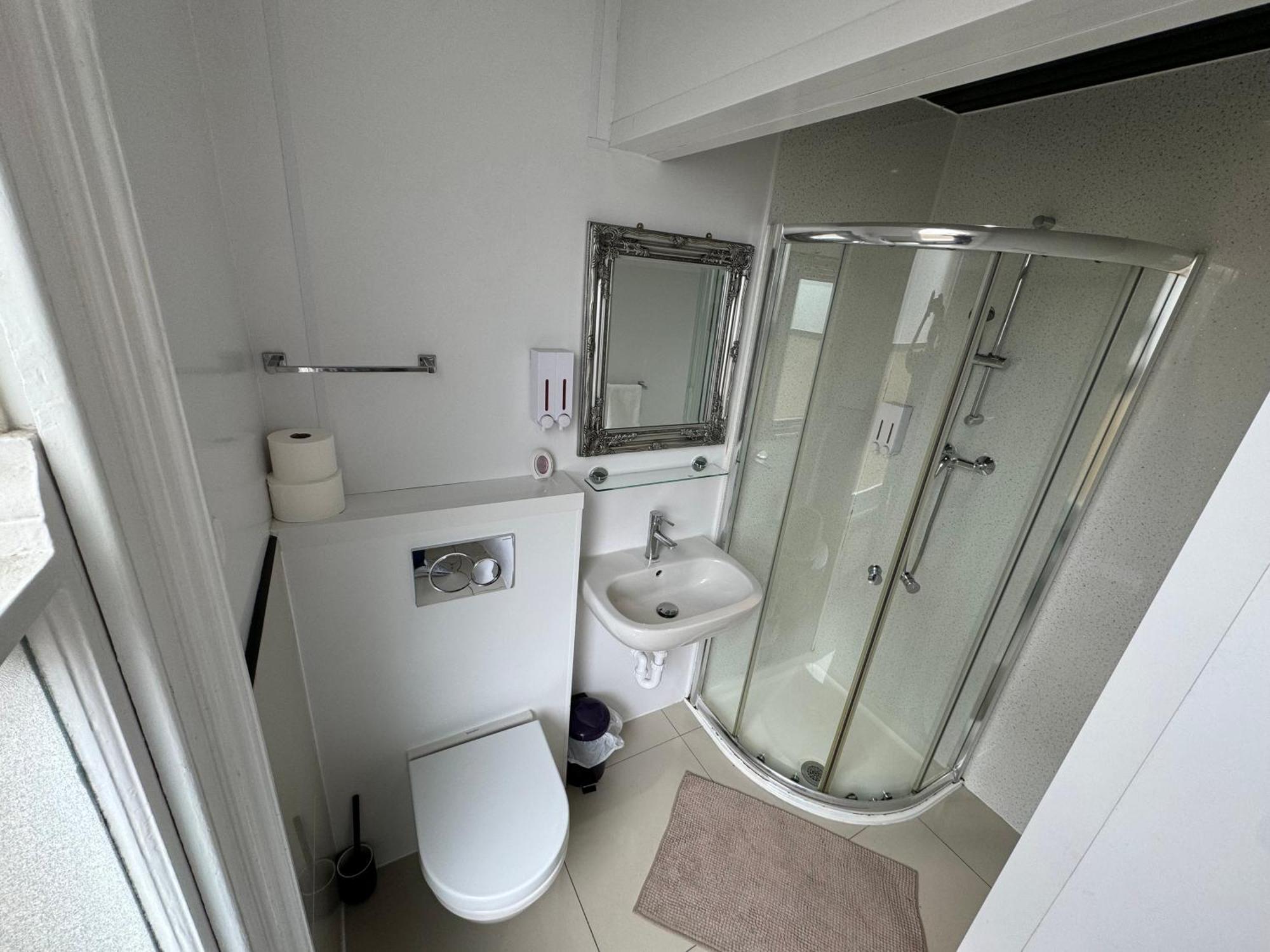 Namaste Palace Hotel NWI Eksteriør bilde