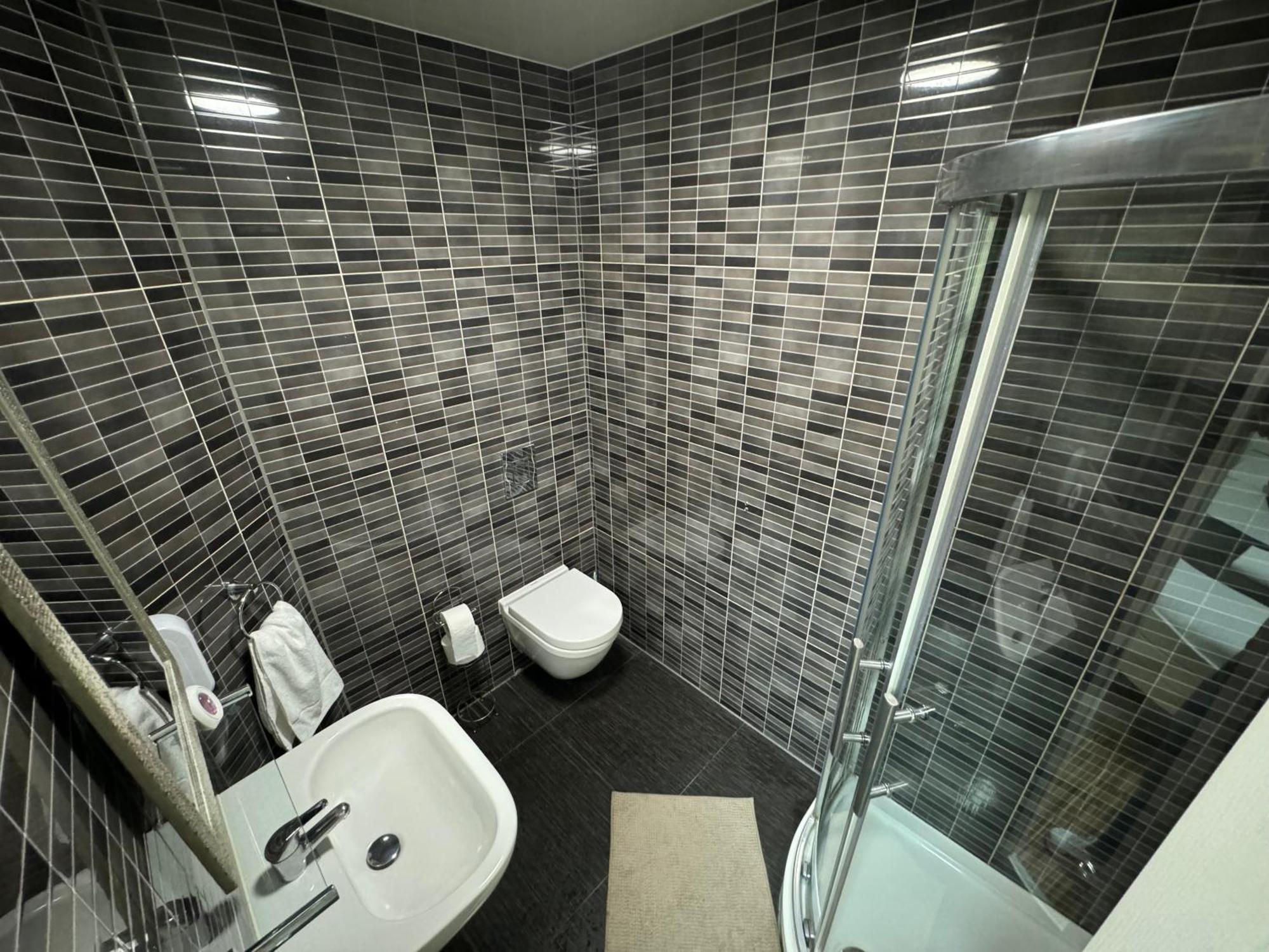Namaste Palace Hotel NWI Eksteriør bilde