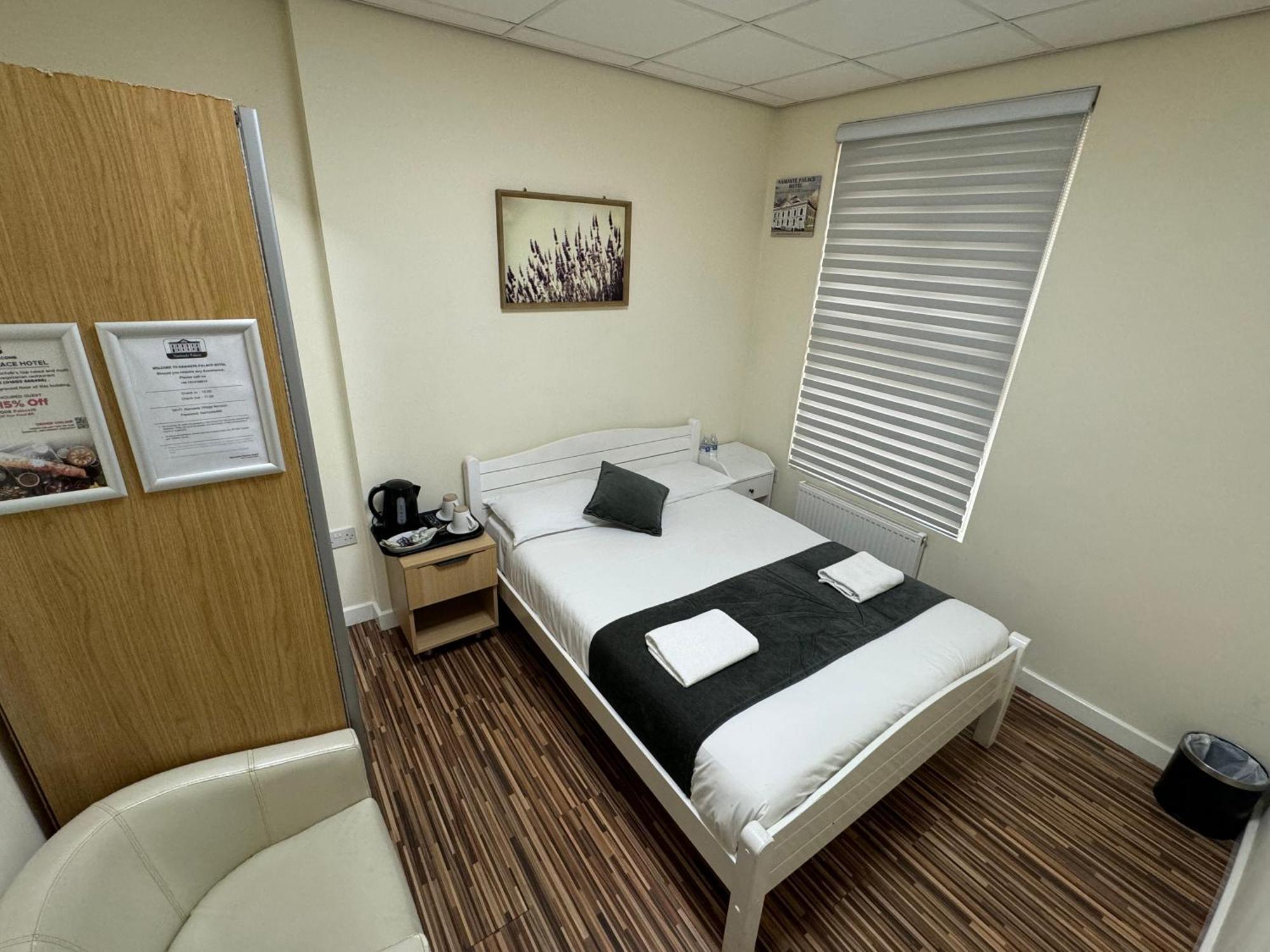 Namaste Palace Hotel NWI Eksteriør bilde