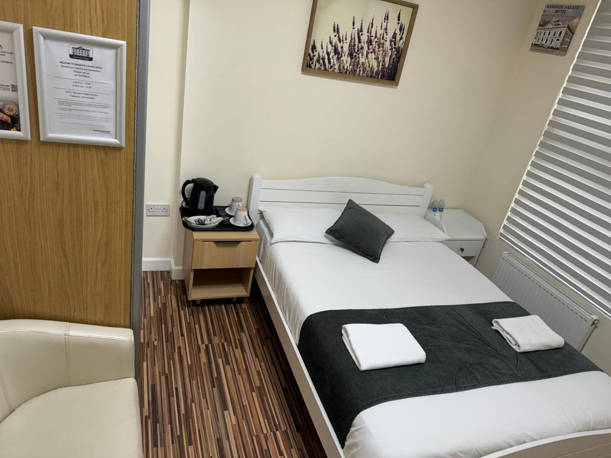 Namaste Palace Hotel NWI Eksteriør bilde